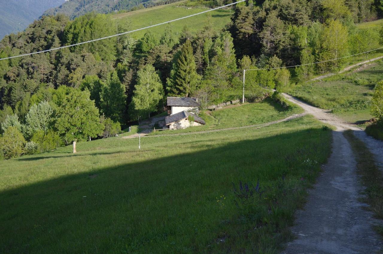 B&B Lo Van - Camere Al Verde Villaggio Di Rumiod Saint-Pierre Bagian luar foto
