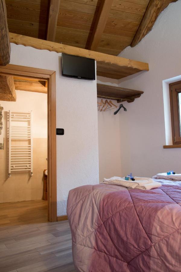 B&B Lo Van - Camere Al Verde Villaggio Di Rumiod Saint-Pierre Bagian luar foto