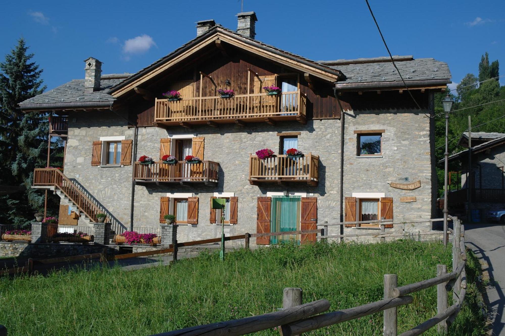 B&B Lo Van - Camere Al Verde Villaggio Di Rumiod Saint-Pierre Ruang foto